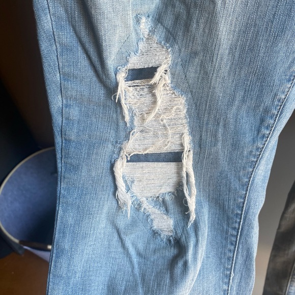 Torrid Boyfriend Straight NWOT 20R Medium Distressed Premium Stretch Mid Rise - Picture 3 of 11